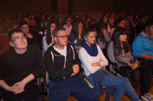 Recital de poesía en homenaje a Miguel Hernández, Foto 6