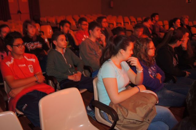 Recital de poesía en homenaje a Miguel Hernández, Foto 7