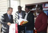Una delegación de Kenia, encabezada por su embajador, visita la Región para conocer la tecnología agrícola y los sistemas de riego