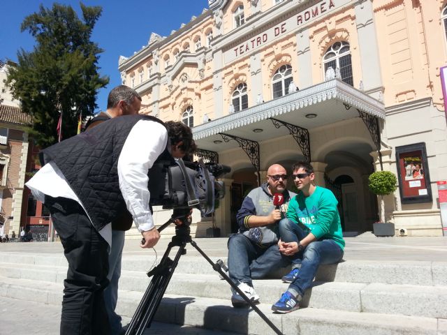 Dos Hombres Solos Sin Punto Com Ni Ná - 2, Foto 2