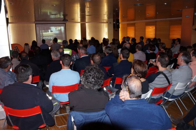 Los empleados del Ayuntamiento torreño participan en la jornada Conoce tu empresa - 3, Foto 3