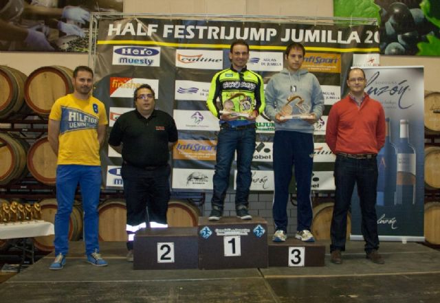 El II Half Festrijump deja como vencedores en Jumilla a Raúl Martínez y Mabel Gallardo - 1, Foto 1