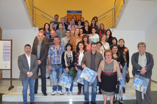 Los agentes de ventas turísticas experimentan los atractivos turísticos locales antes de venderlos - 1, Foto 1