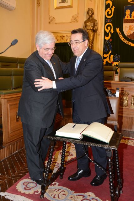 El Ayuntamiento de Jumilla recibe al pregonero de la Semana Santa 2014, Francisco Abellán Martínez - 5, Foto 5