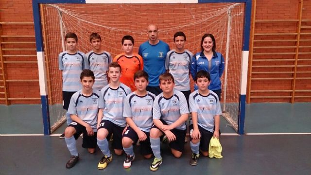 Los jugadores del Infantil B de Capuchinos dieron la sorpresa en su visita a Murcia, Foto 2