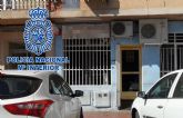 La Polica Nacional realiza varias inspecciones en establecimientos del barrio de El Carmen