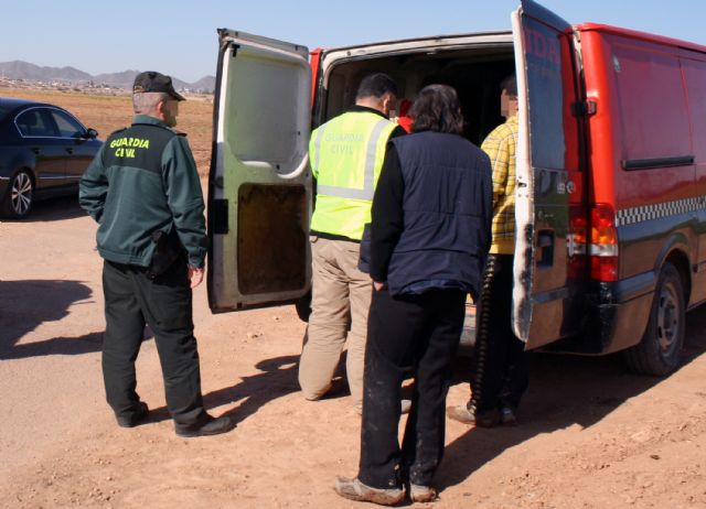 La Guardia Civil detiene a 28 personas por robos en fincas y granjas del Campo de Cartagena - 3, Foto 3