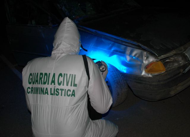 El Laboratorio de Criminalística de la Guardia Civil identifica a 178 autores de hechos delictivos por huellas durante 2013 - 4, Foto 4
