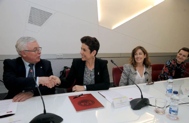 La Universidad de Murcia firma un convenio de colaboración con asociación de ayuda a mujeres con cáncer de mama - 2, Foto 2