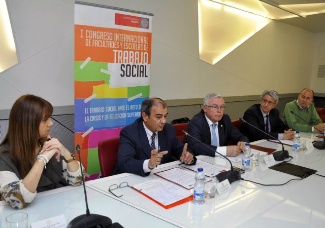 Ucomur y Cepes colaborarán en el Congreso Internacional de Trabajo Social de la Universidad de Murcia - 2, Foto 2