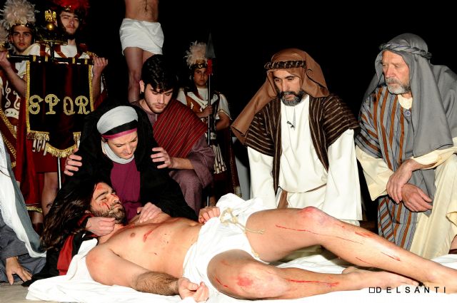 Un centenar de vecinos y vecinas de Lorquí recrean la Pasión de Cristo en Domingo de Ramos - 4, Foto 4