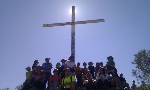 A total of 24 walkers participating in a tour of the village of Murcia Beniajn, Foto 2