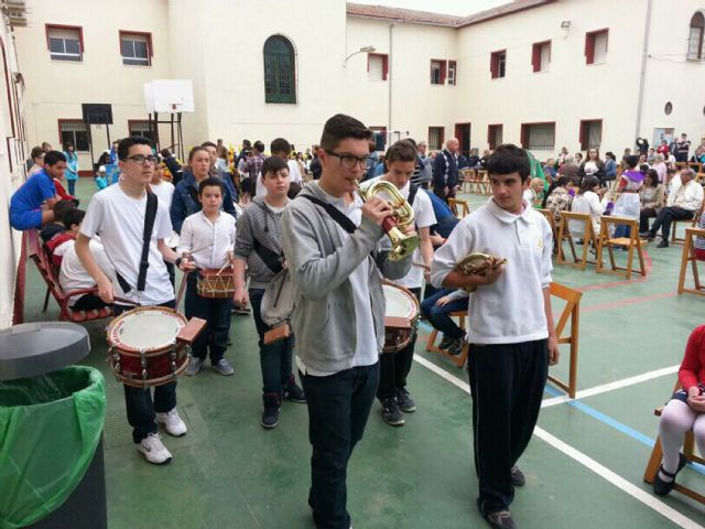 Los alumnos del colegio Divino Maestro torreño sacan un año más su procesión de los Pasitos - 5, Foto 5