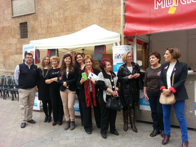 Santo Domingo acoge una mesa informativa en el Día Mundial del Parkinson - 2, Foto 2