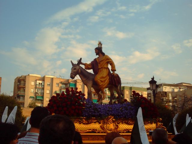 La Cofradía de la Entrada Triunfal de Jesús en Jerusalén recorre las calles de Molina de Segura el Domingo de Ramos, día 13 de abril - 2, Foto 2