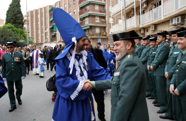 La Guardia Civil escolta el paso del Cristo del Amor en su procesión del Viernes de Dolores 2014 - 4, Foto 4