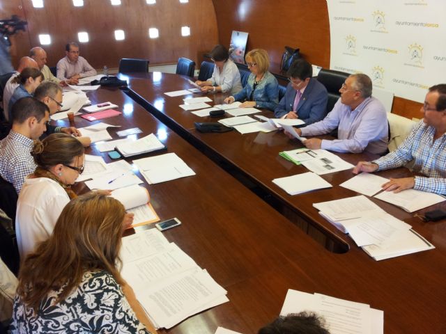 La Concejalía de Empleo realizó en 2013 cursos de 48 perfiles profesionales para 700 desempleados lorquinos - 1, Foto 1