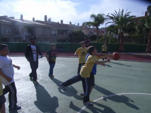 Youngest basketball teams and volleyball fry Colegio Santa Eulalia participated in the 2nd round of the inter phase School Sports, Foto 5