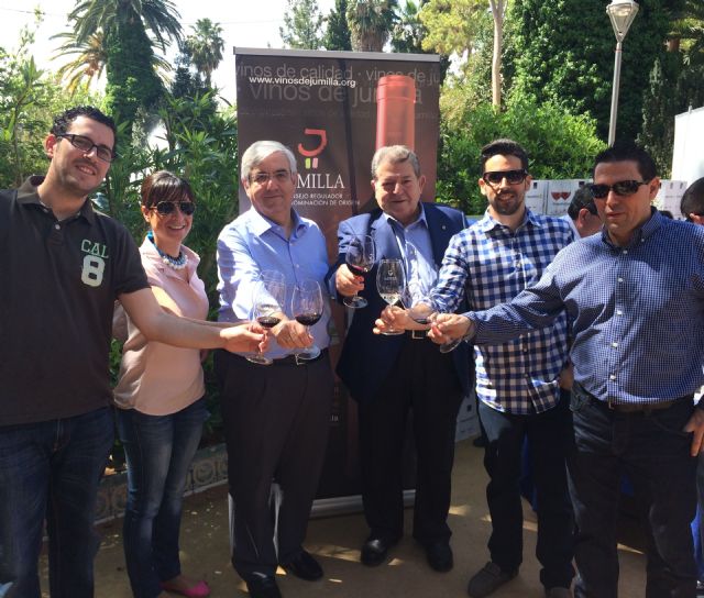 La Miniferia del Vino de Semana Santa bate records de participación - 1, Foto 1