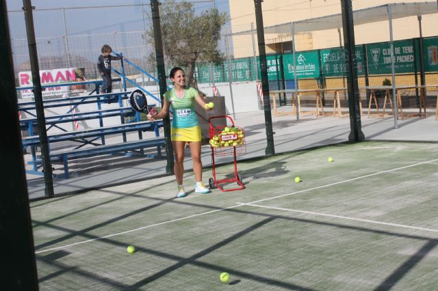Patty Llaguno y Eli Amatriain, pareja número 1 de pádel presentes en la inauguración de las pistas de pádel de Torre-Pacheco - 5, Foto 5