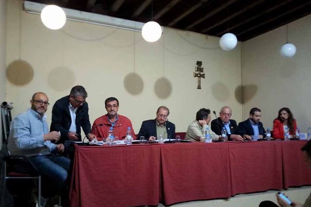 El Ayuntamiento entrega 68.809 euros a Comisión de Festejos y bandos para colaborar en la organización de la fiesta - 1, Foto 1