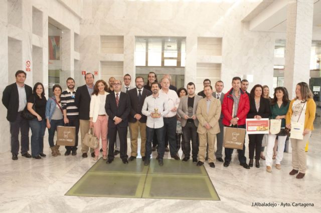 Los ganadores de la Ruta de la Tapa y el Asiático disfrutan ya de su premio - 1, Foto 1