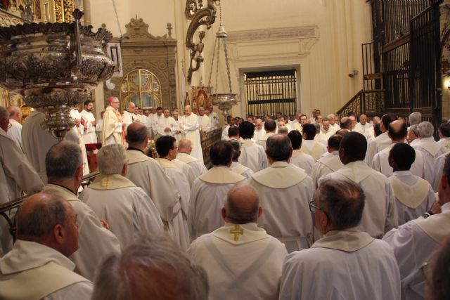 Más de 250 sacerdotes de la Diócesis de Cartagena renuevan sus promesas durante la Misa Crismal - 1, Foto 1