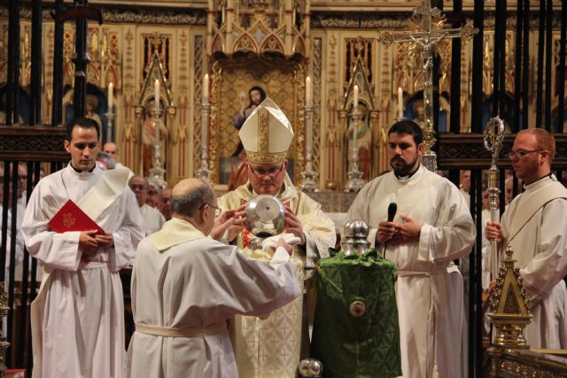 Más de 250 sacerdotes de la Diócesis de Cartagena renuevan sus promesas durante la Misa Crismal - 3, Foto 3