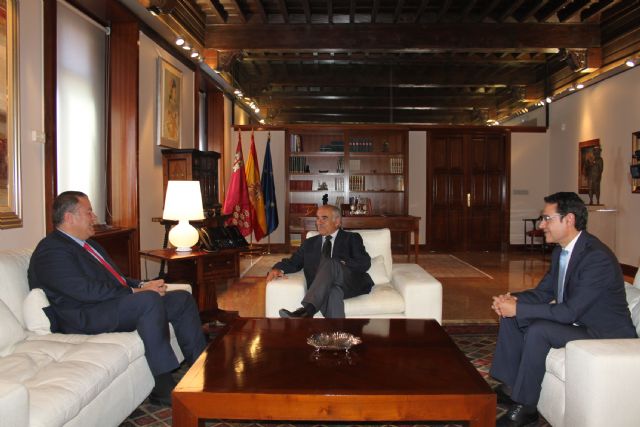 El Presidente Garre totalmente comprometido con la regeneración de Portmán - 1, Foto 1