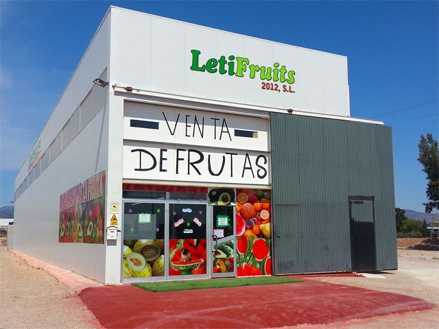 LetiFruits El paraíso de la fruta abre sus puertas en Totana, Foto 1