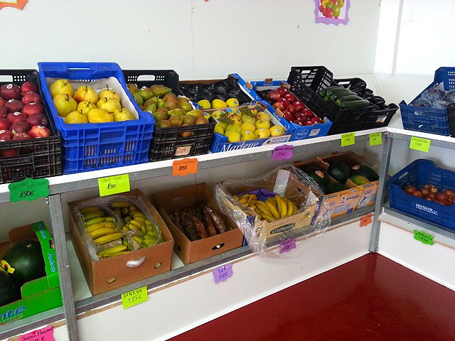 LetiFruits El paraíso de la fruta abre sus puertas en Totana, Foto 2
