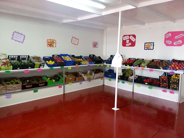 LetiFruits El paraíso de la fruta abre sus puertas en Totana, Foto 3