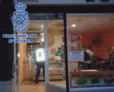 La Policía Nacional detiene a diecisiete personas e inspecciona diez establecimientos Kebab en diversas localidades de Murcia