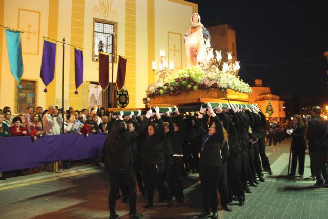 La Virgen de Los Dolores mostró su esplendor durante la Procesión del Dolor y del Santo Entierro 2014 - 2, Foto 2