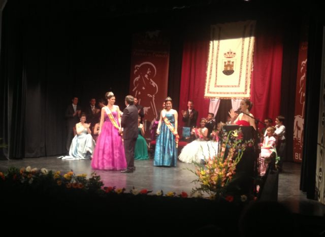 Blanca Corona a sus Reinas de las Fiestas - 2, Foto 2