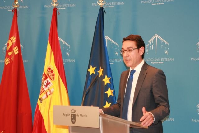 El portavoz del Gobierno regional, José Gabriel Ruiz, durante la rueda de prensa posterior a la reunión del Consejo de Gobierno, Foto 1