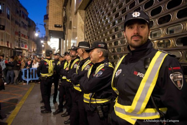 La coordinación policial reforzó la seguridad en unas procesiones sin incidentes - 1, Foto 1