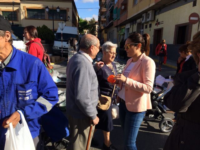 Medio Ambiente y Aertamur reparten cerca de 600 embudos en una campaña de sensibilización sobre el reciclado de aceites - 4, Foto 4
