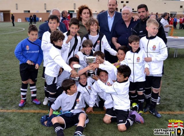 Los benjamines del Granada se hacen con el Torneo de Fútbol 8 - 3, Foto 3