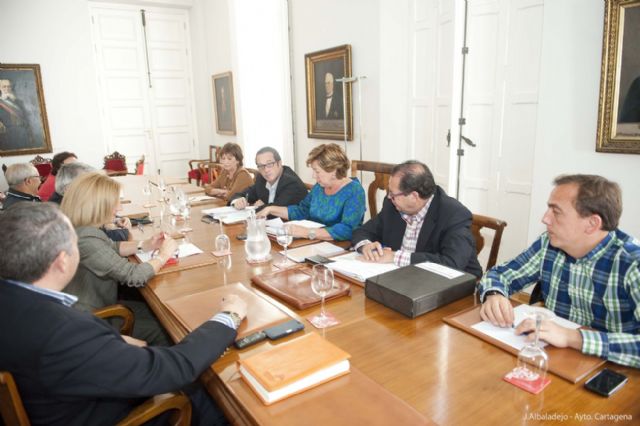 El Ayuntamiento invertirá 330.000 euros en nuevo asfalto para de 22 calles de siete barrios - 1, Foto 1