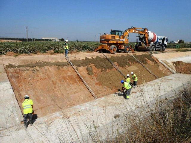 La CHS repara el cauce del Canal del Campo de Cartagena para reducir las pérdidas de agua - 2, Foto 2