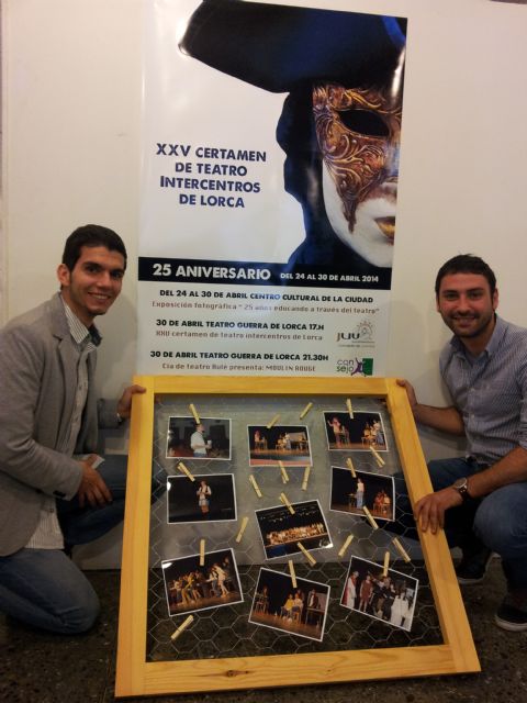 El Centro Cultural de la Ciudad acoge una exposición fotográfica de los 25 años del Certamen de Teatro Intercentros de Lorca - 1, Foto 1