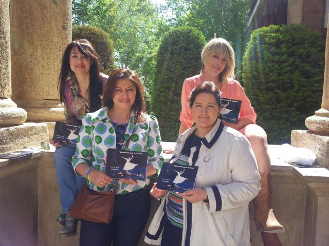 El Ayuntamiento y los estudios de baile lorquinos unen sus fuerzas para conmemorar el Día Internacional de la Danza - 1, Foto 1