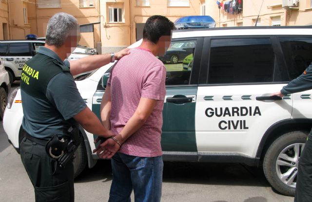 La Guardia Civil desmantela una organización criminal asentada en Águilas y dedicada al robo en viviendas deshabitadas - 1, Foto 1