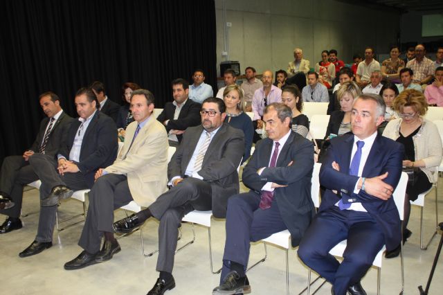 El Ayuntamiento obtiene el sello de Entidad Adherida a la Estrategia de Emprendimiento y Empleo Joven 2013-2016 - 3, Foto 3