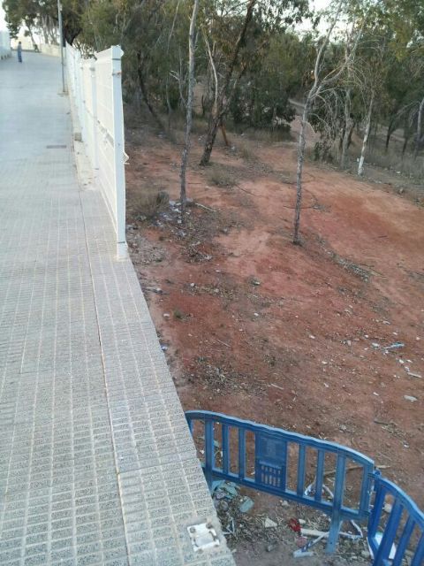 SPCT alerta de la situación de riesgo de una calle de los Barreros - 1, Foto 1