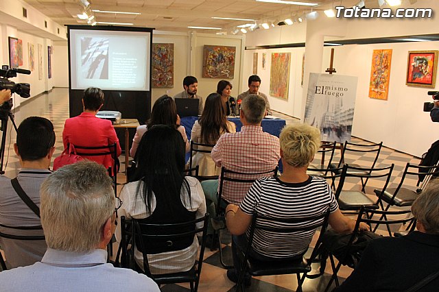 El periodista lorquino, Lzaro Gimnez, presenta su primer libro “El mismo fuego” - 3