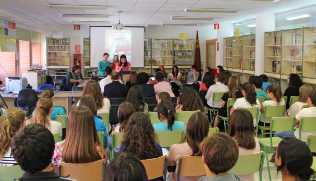 El I.E.S. Rambla de Nogalte celebra su Semana del Libro con el V Certamen Literario Memoria Juan Pérez - 1, Foto 1