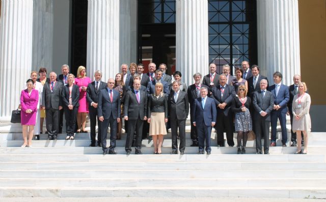 Valcárcel defiende la necesidad de apoyar a las PYMEs como la clave para el crecimiento económico de la UE - 1, Foto 1