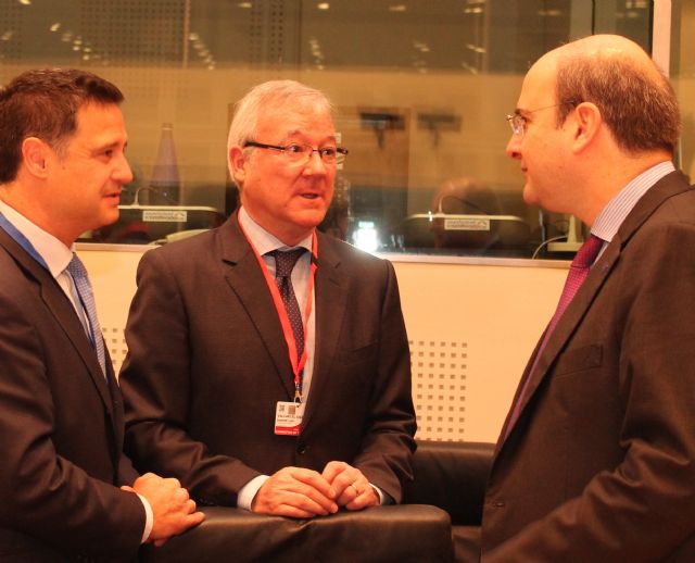 Valcárcel defiende la necesidad de apoyar a las PYMEs como la clave para el crecimiento económico de la UE - 2, Foto 2